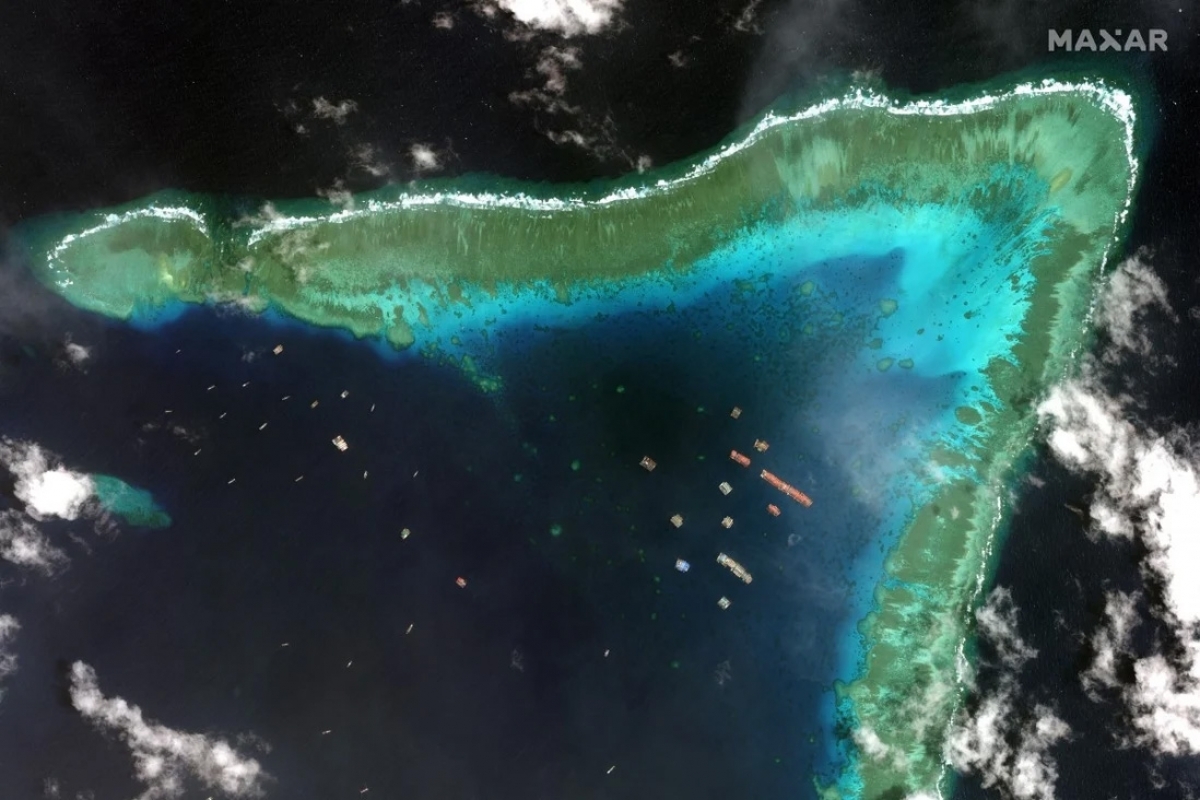 Vietnam keeps close watch on East Sea developments